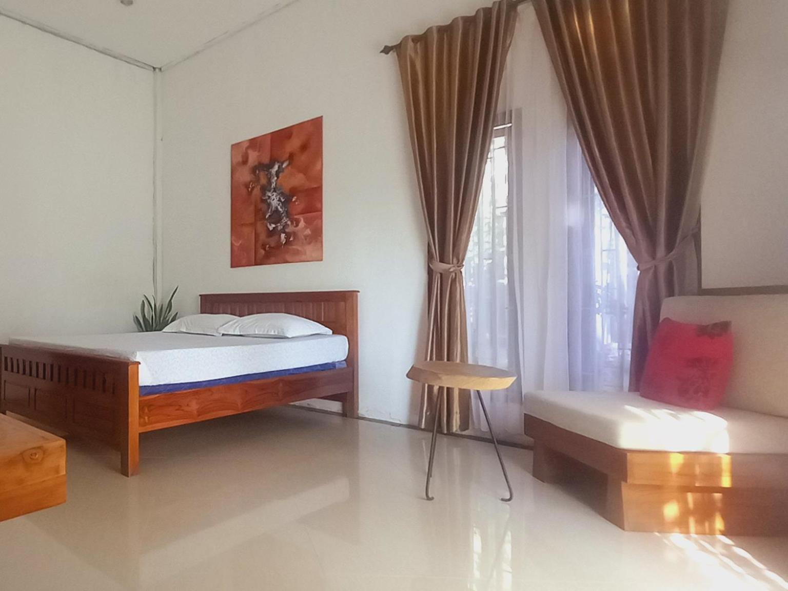 Inang Amang Homestay Labuan Bajo Eksteriør bilde