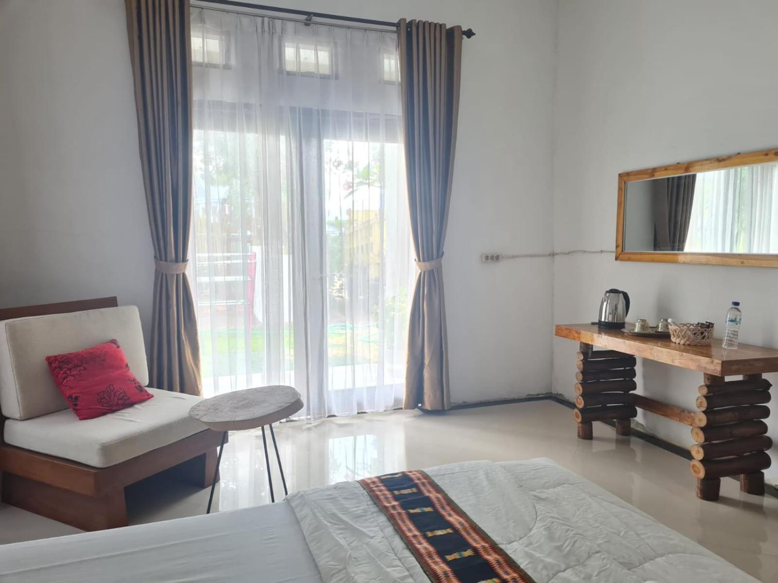 Inang Amang Homestay Labuan Bajo Eksteriør bilde